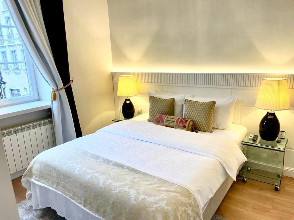 Luxury Suites & Apartments Mondrian Market Square II Warschau Zimmer foto