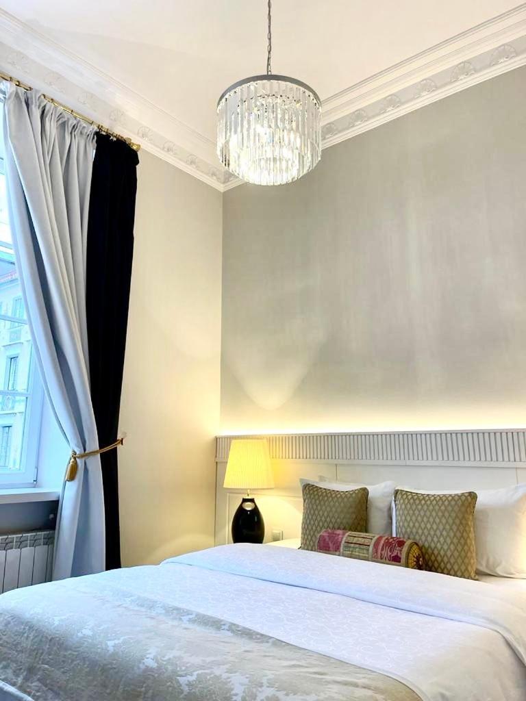 Luxury Suites & Apartments Mondrian Market Square II Warschau Zimmer foto